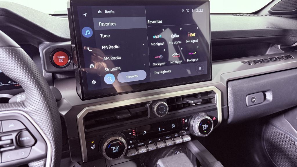 2024 Toyota Tacoma Image 17