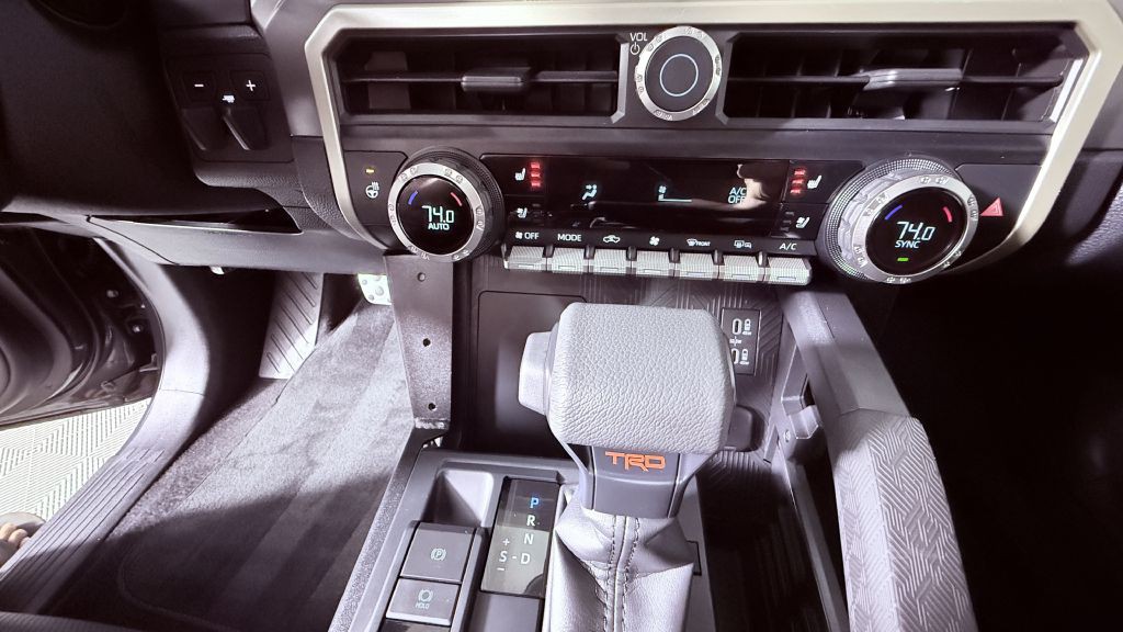 2024 Toyota Tacoma Image 21