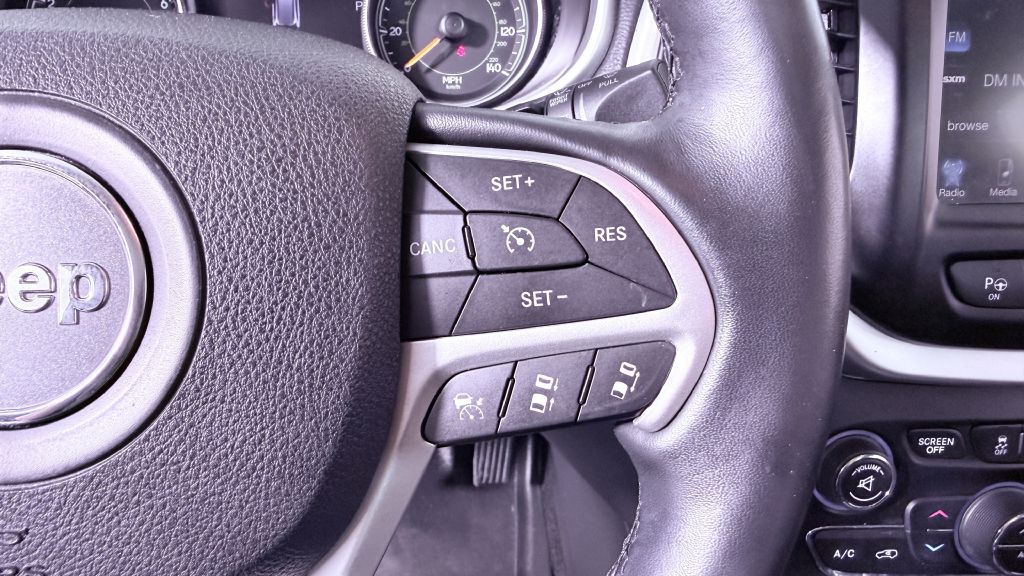2015 Jeep Cherokee Image 13