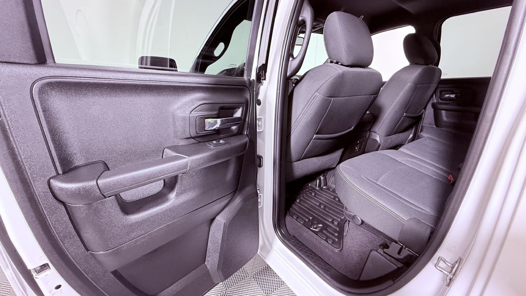 2021 RAM 1500 Image 21