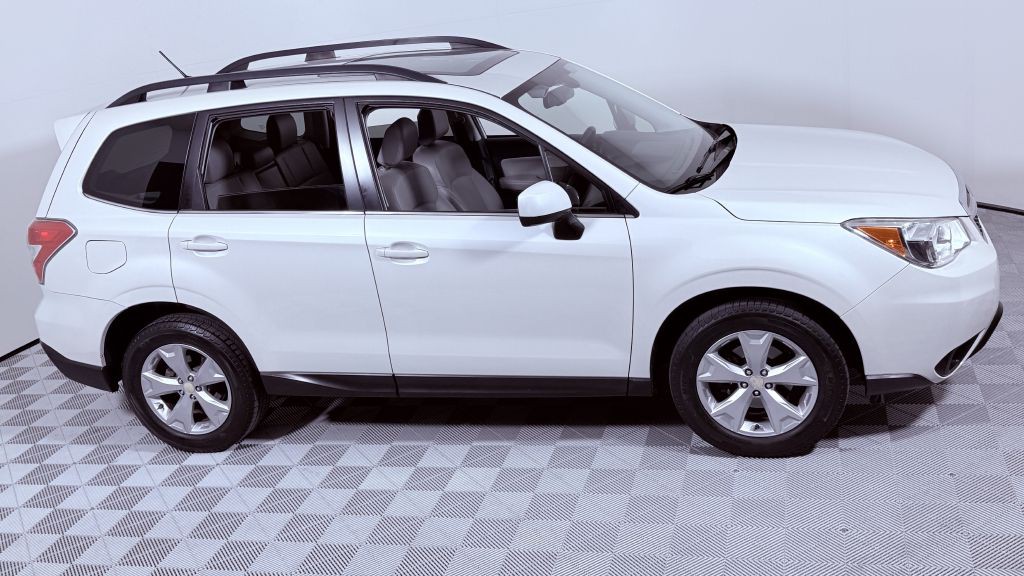 2015 Subaru Forester Image 2