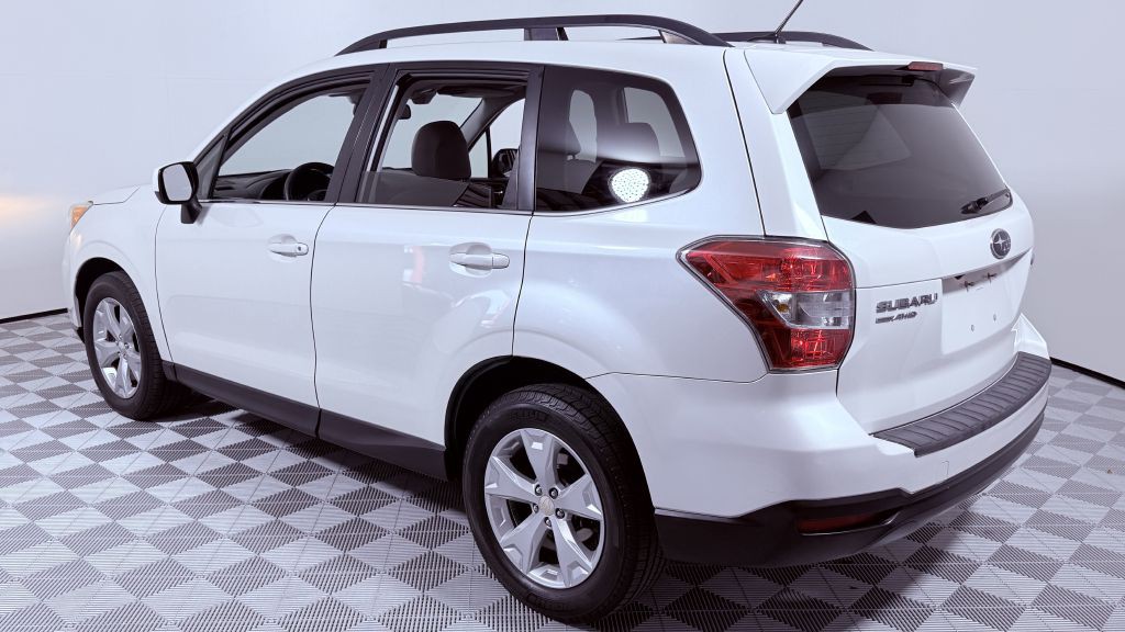 2015 Subaru Forester Image 5