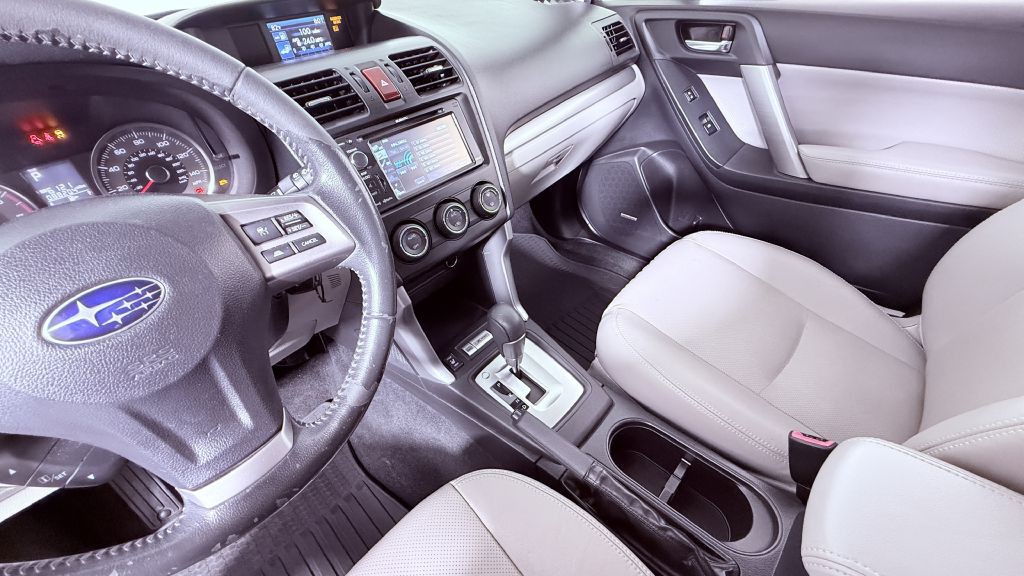 2015 Subaru Forester Image 13