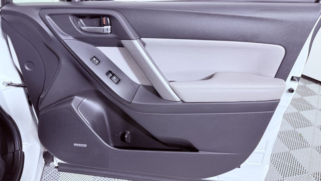 2015 Subaru Forester Image 22