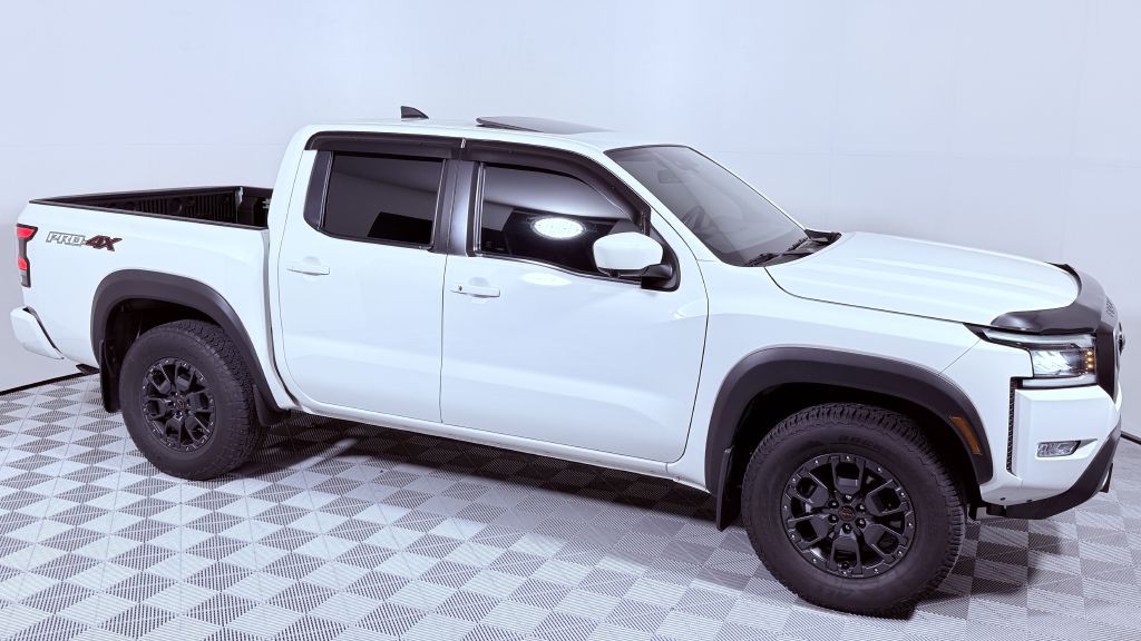 2023 Nissan Frontier Image 2