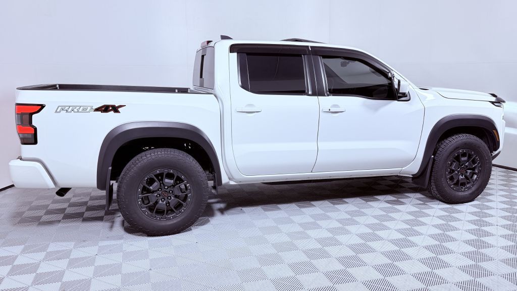 2023 Nissan Frontier Image 3