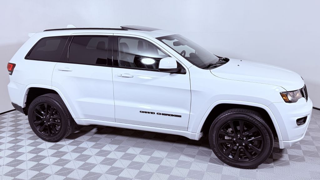 2019 Jeep Grand Cherokee Image 2