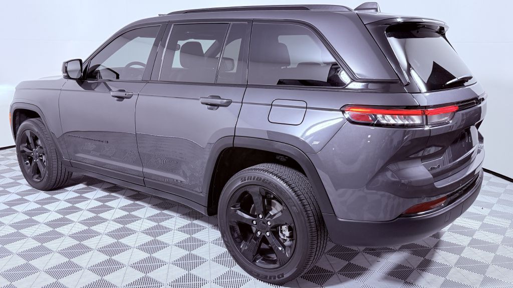 2023 Jeep Grand Cherokee Image 6