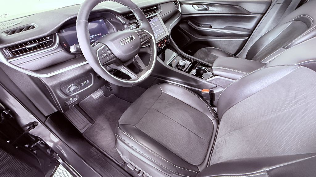 2023 Jeep Grand Cherokee Image 18