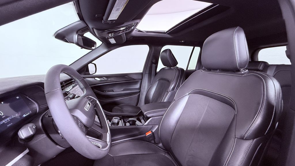 2023 Jeep Grand Cherokee Image 19