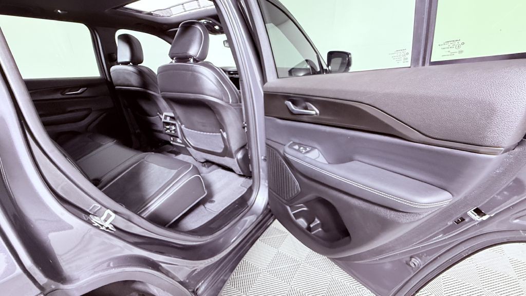2023 Jeep Grand Cherokee Image 23