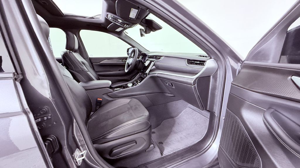 2023 Jeep Grand Cherokee Image 25