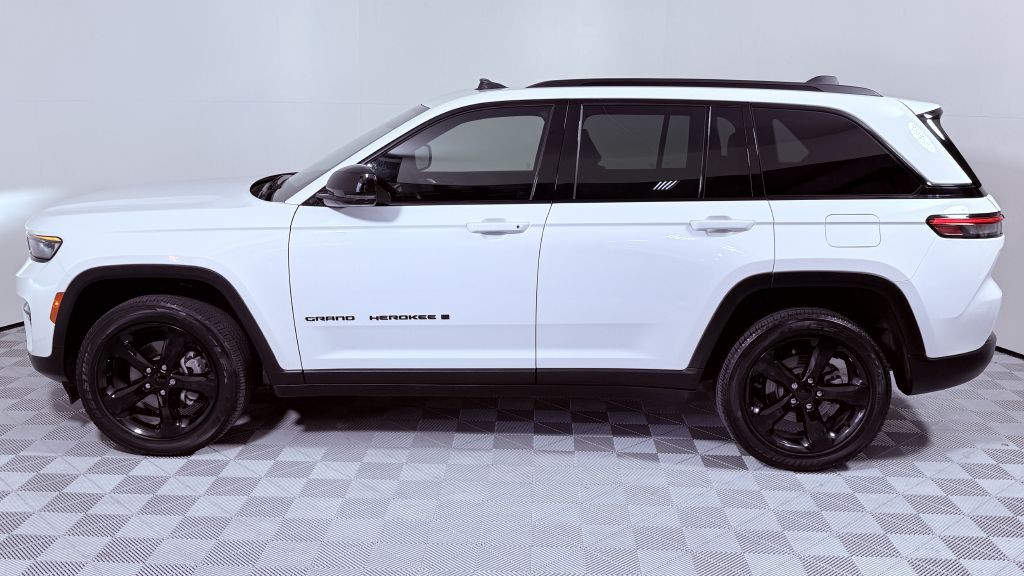2023 Jeep Grand Cherokee Image 6