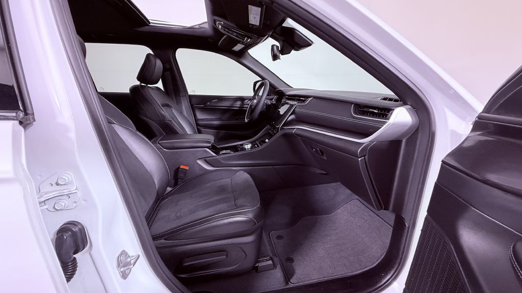 2023 Jeep Grand Cherokee Image 25