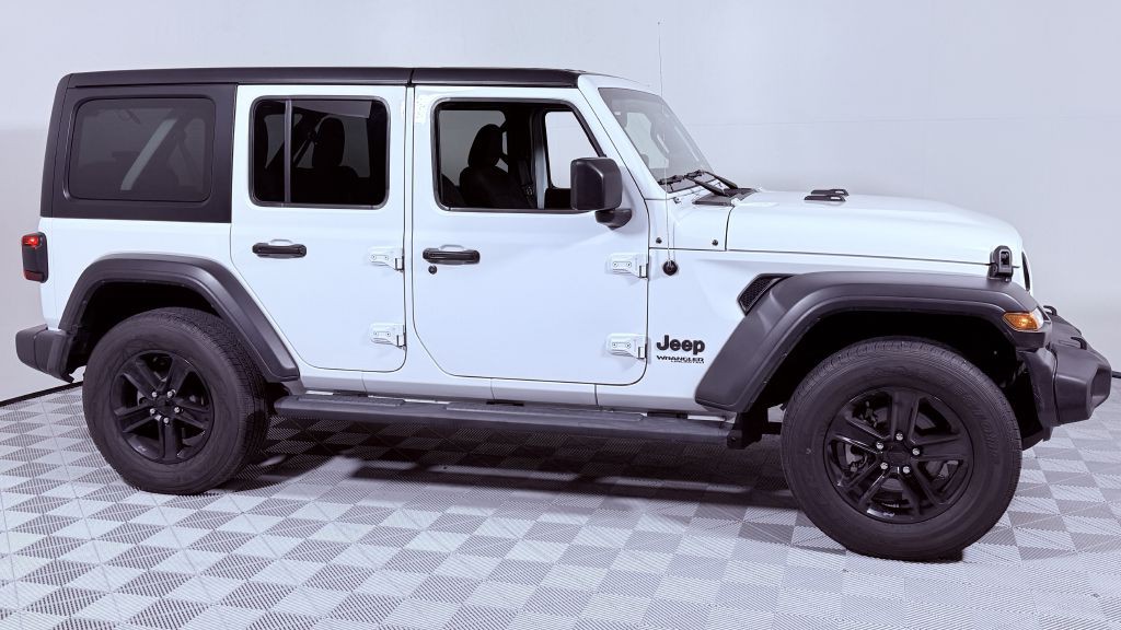 2022 Jeep Wrangler Unlimited Image 2