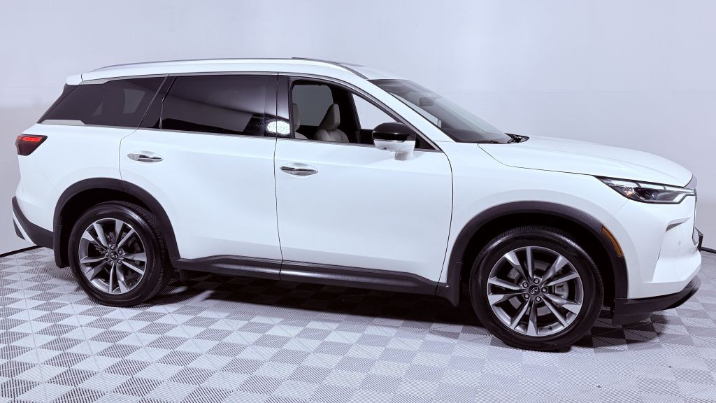 2023 INFINITI QX60 Image 2