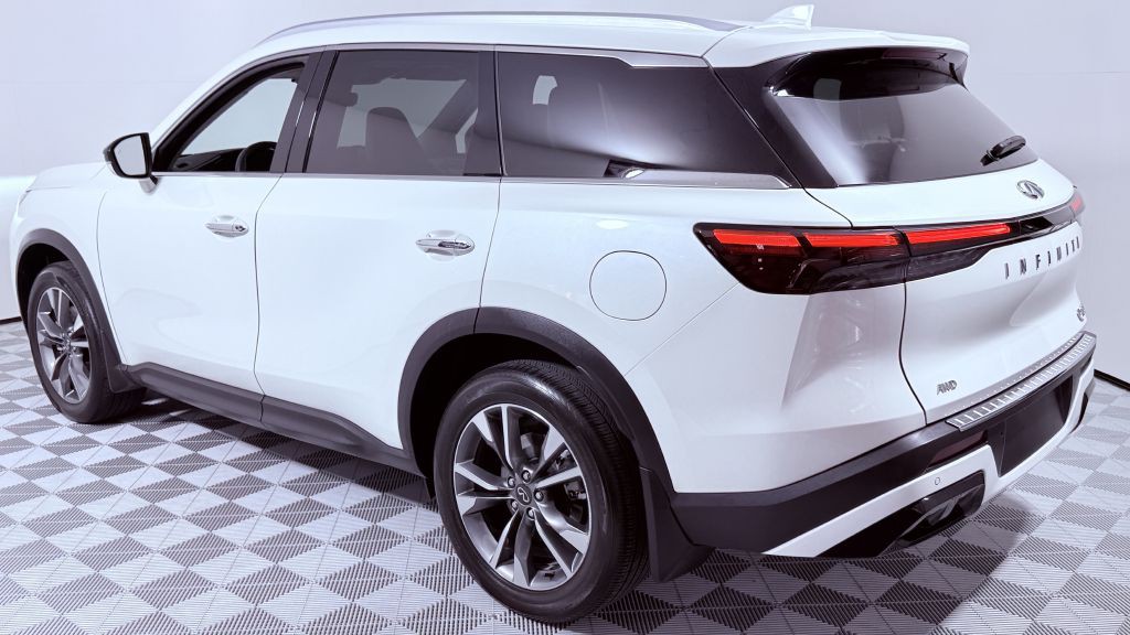 2023 INFINITI QX60 Image 5