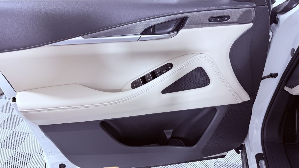 2023 INFINITI QX60 Image 10