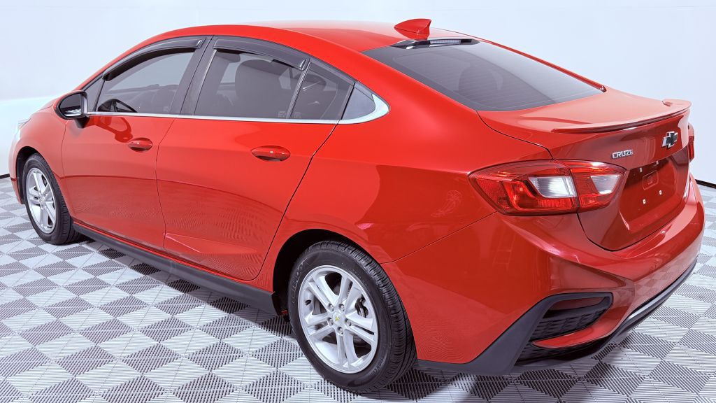 2017 Chevrolet Cruze Image 5
