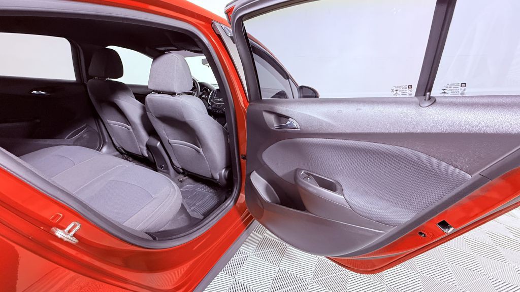 2017 Chevrolet Cruze Image 19