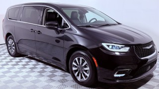 Image for 2023 Chrysler Pacifica Hybrid Touring L ID: 7595648