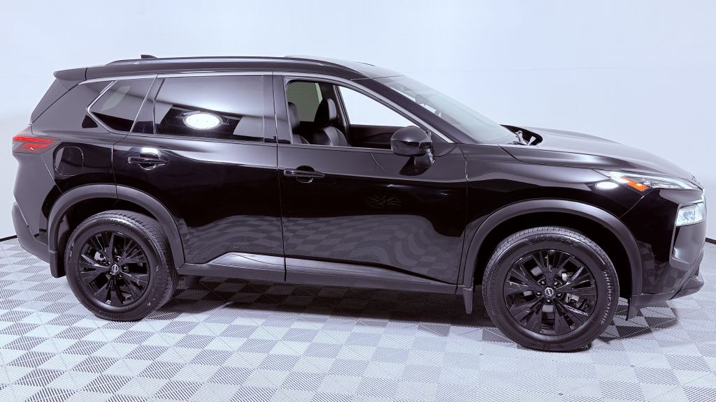 2023 Nissan Rogue Image 2