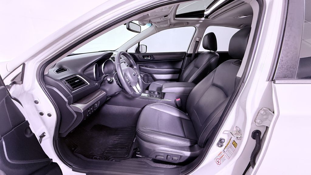 2016 Subaru Legacy Image 9