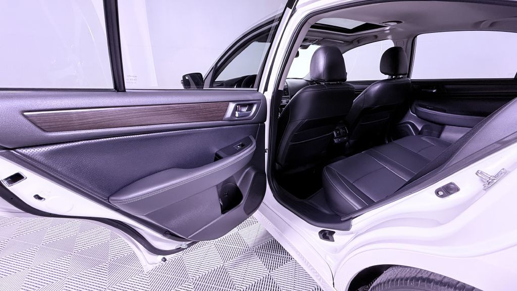 2016 Subaru Legacy Image 21
