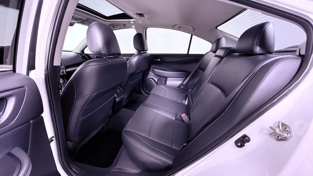 2016 Subaru Legacy Image 22