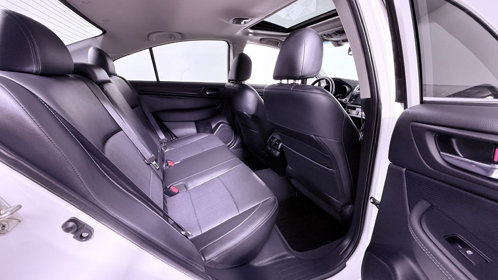 2016 Subaru Legacy Image 24