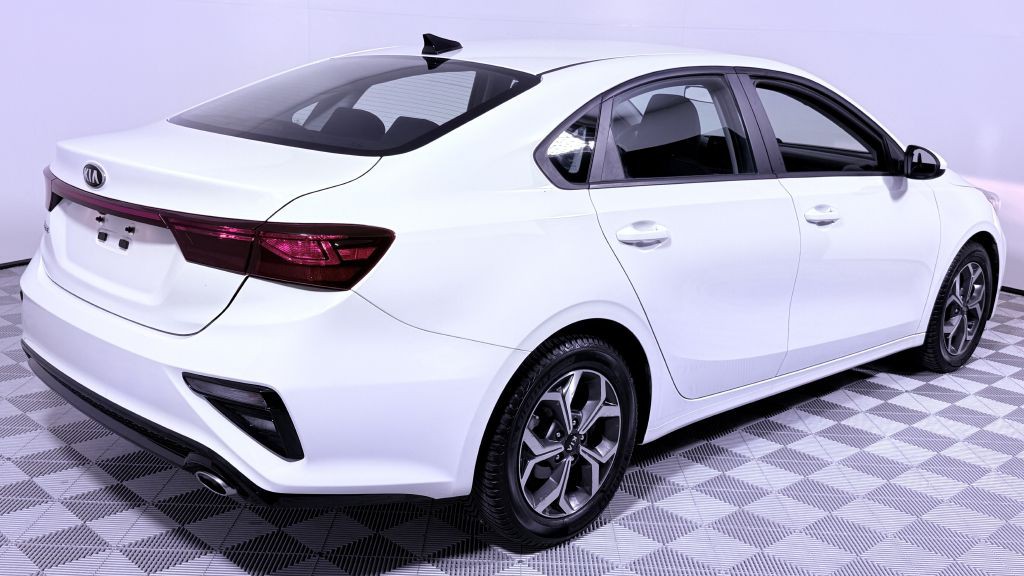 2021 Kia Forte Image 2