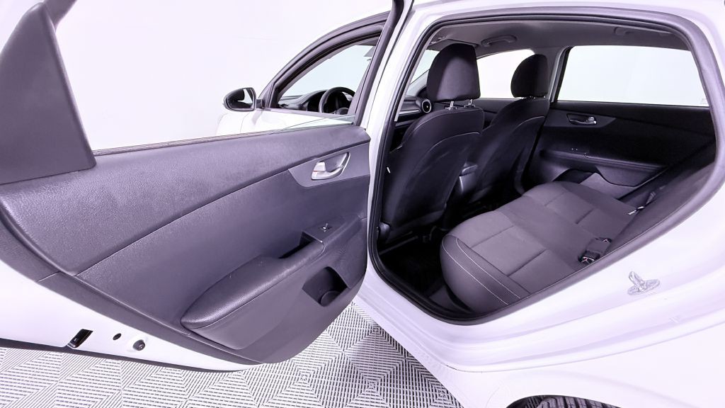 2021 Kia Forte Image 10