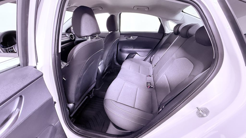 2021 Kia Forte Image 11