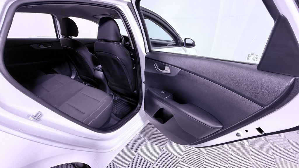 2021 Kia Forte Image 12