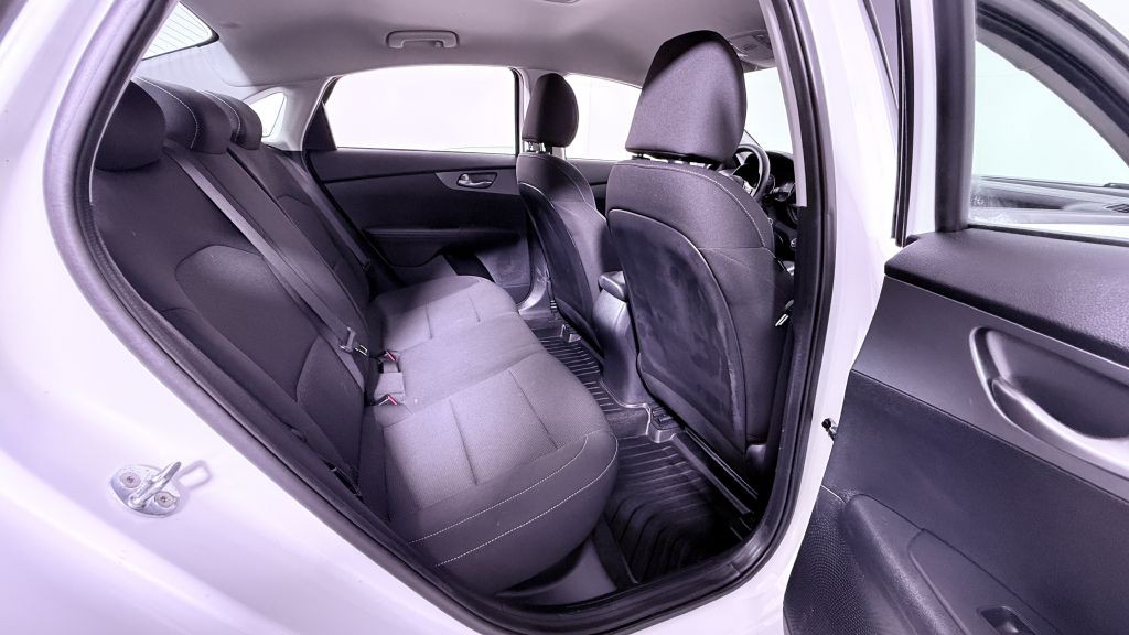 2021 Kia Forte Image 13