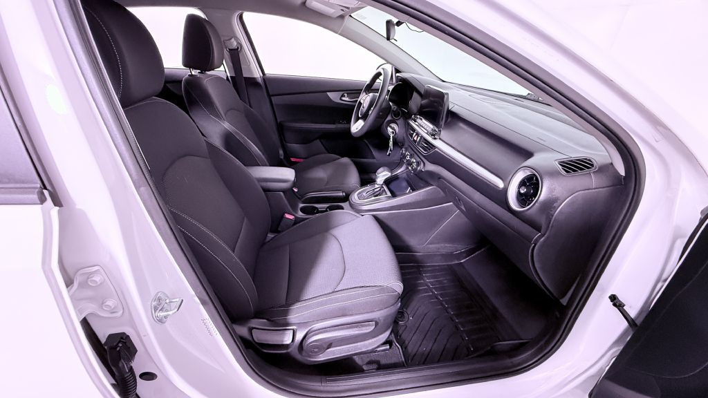 2021 Kia Forte Image 14