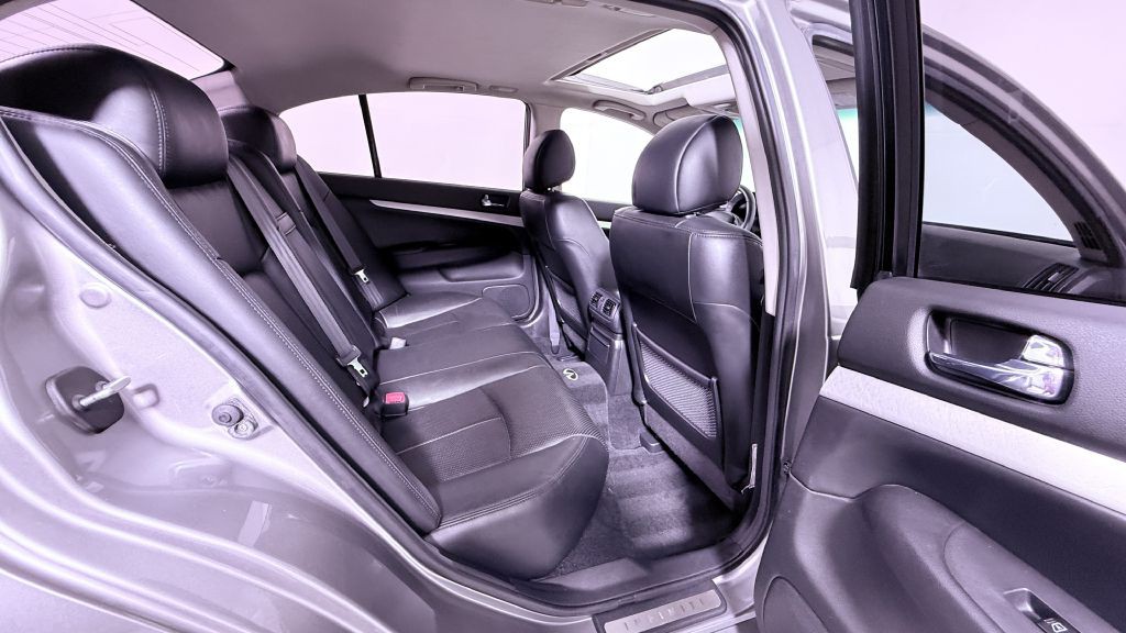 2009 INFINITI G37 Image 21