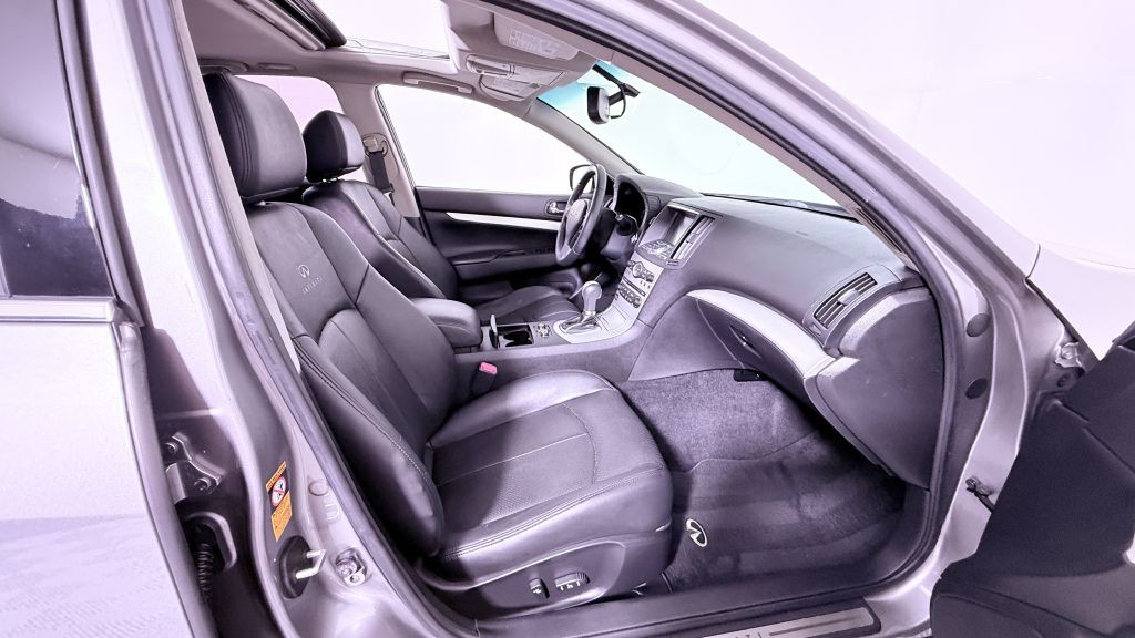 2009 INFINITI G37 Image 22