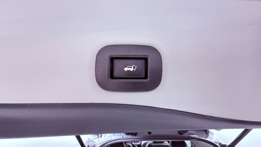 2016 Nissan Rogue Image 20
