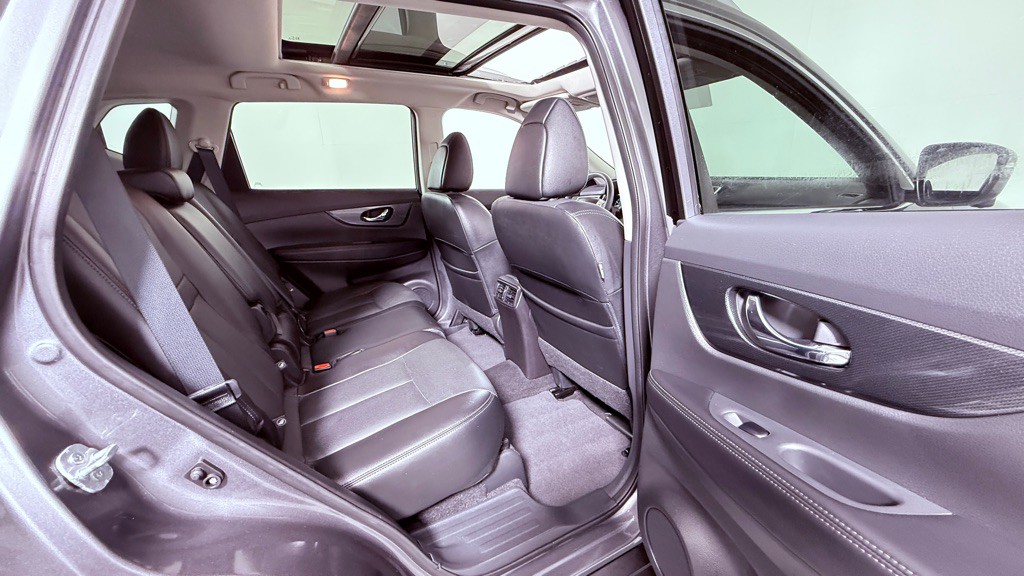 2016 Nissan Rogue Image 22