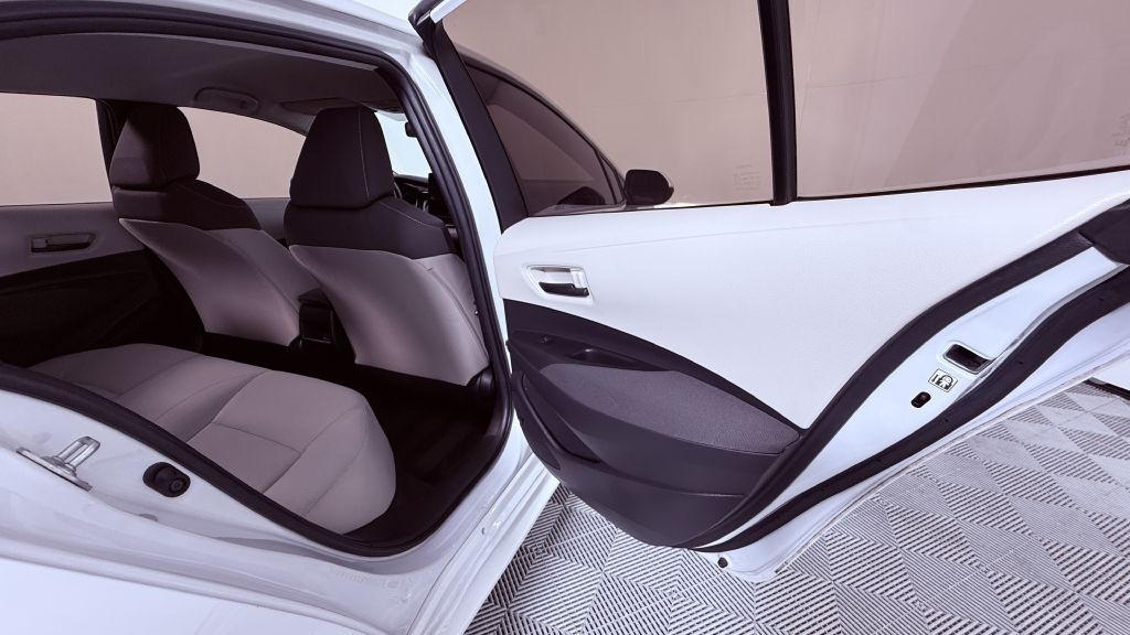 2022 Toyota Corolla Image 18