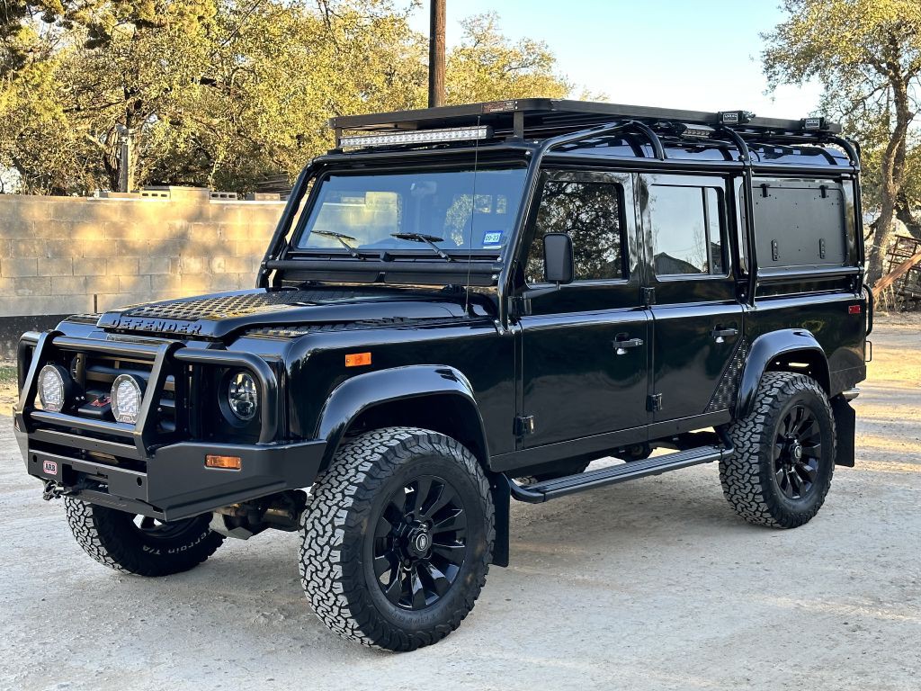 1993 Land Rover Defender Image 3