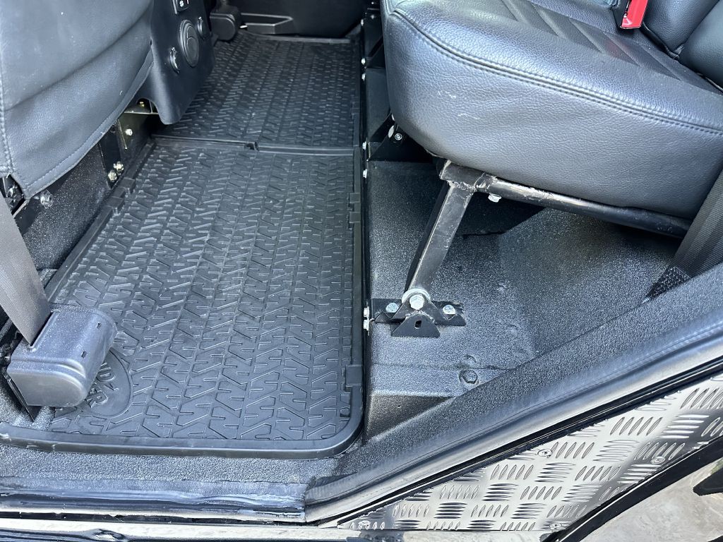 1993 Land Rover Defender Image 22