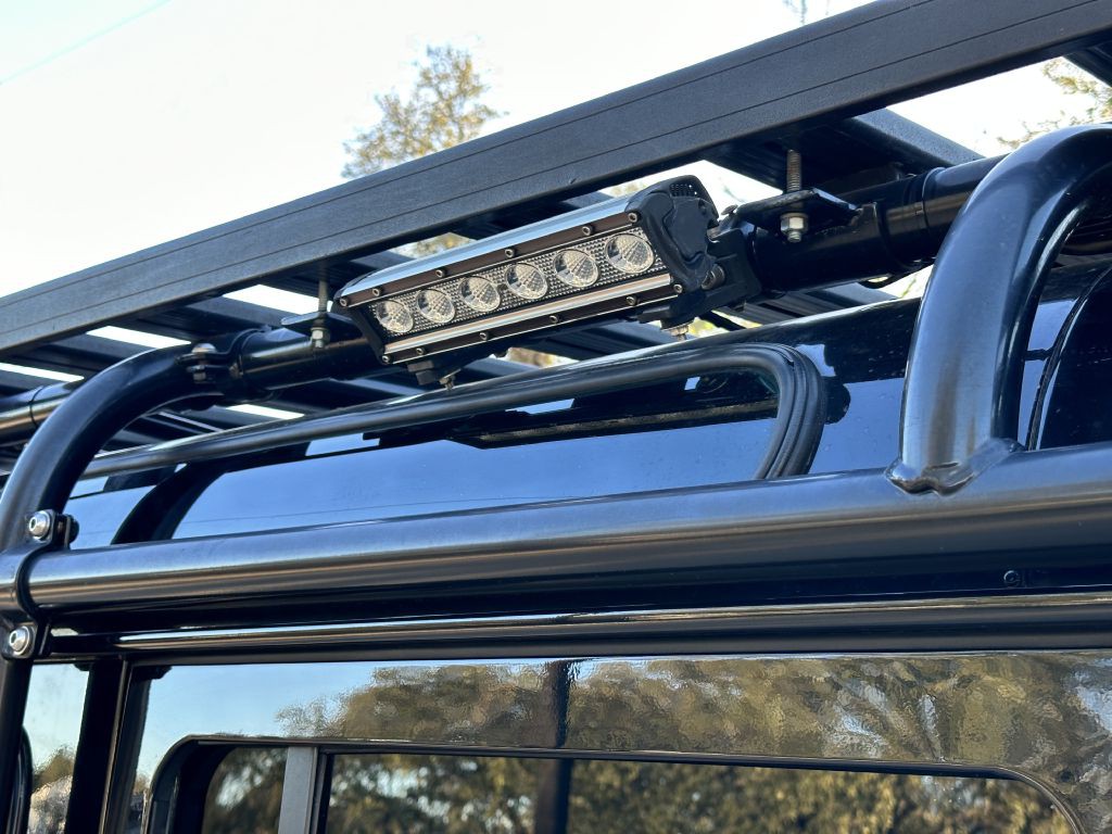 1993 Land Rover Defender Image 29