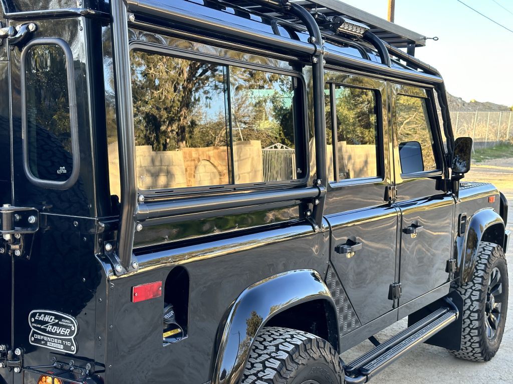 1993 Land Rover Defender Image 34