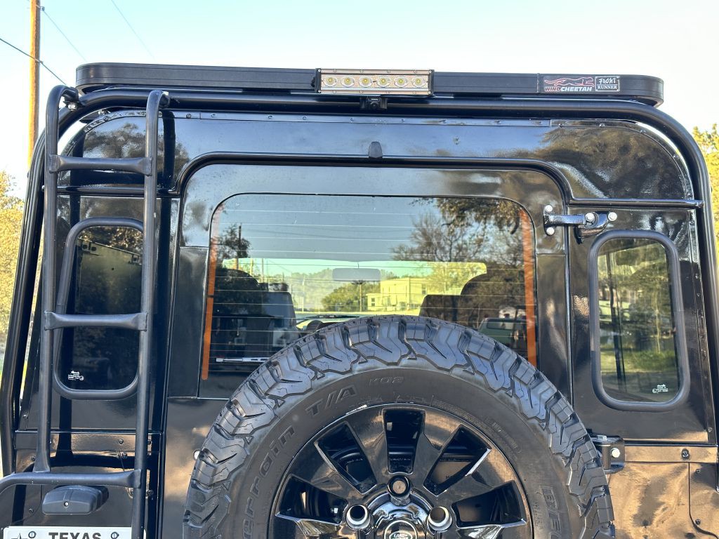 1993 Land Rover Defender Image 35
