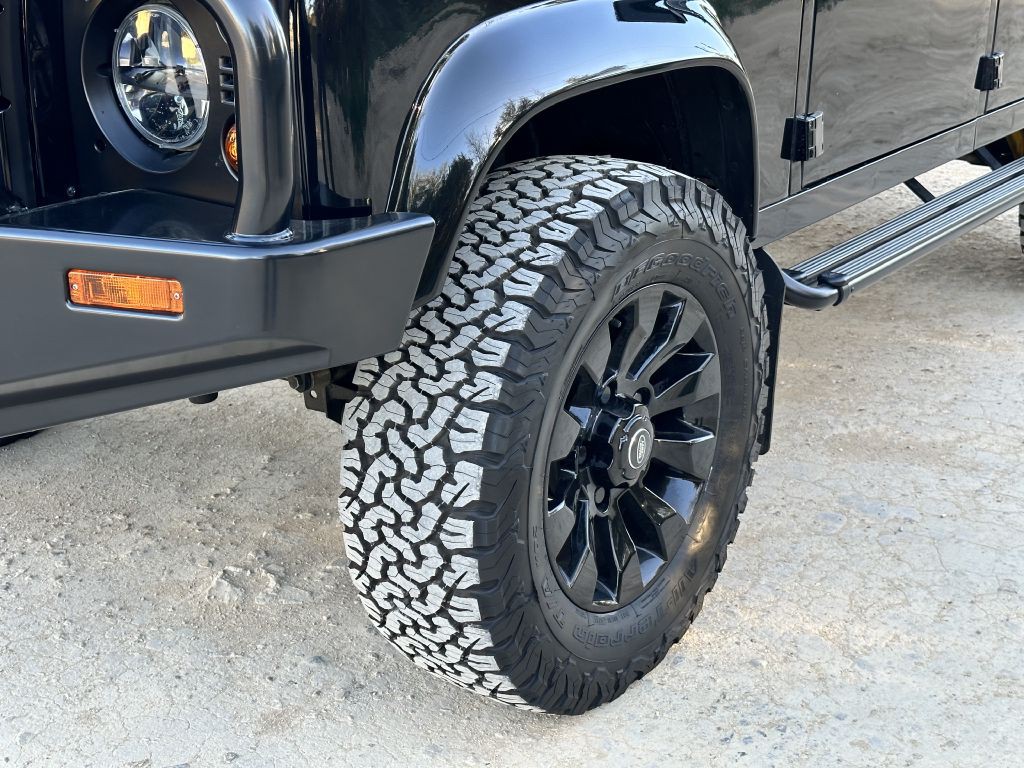 1993 Land Rover Defender Image 44