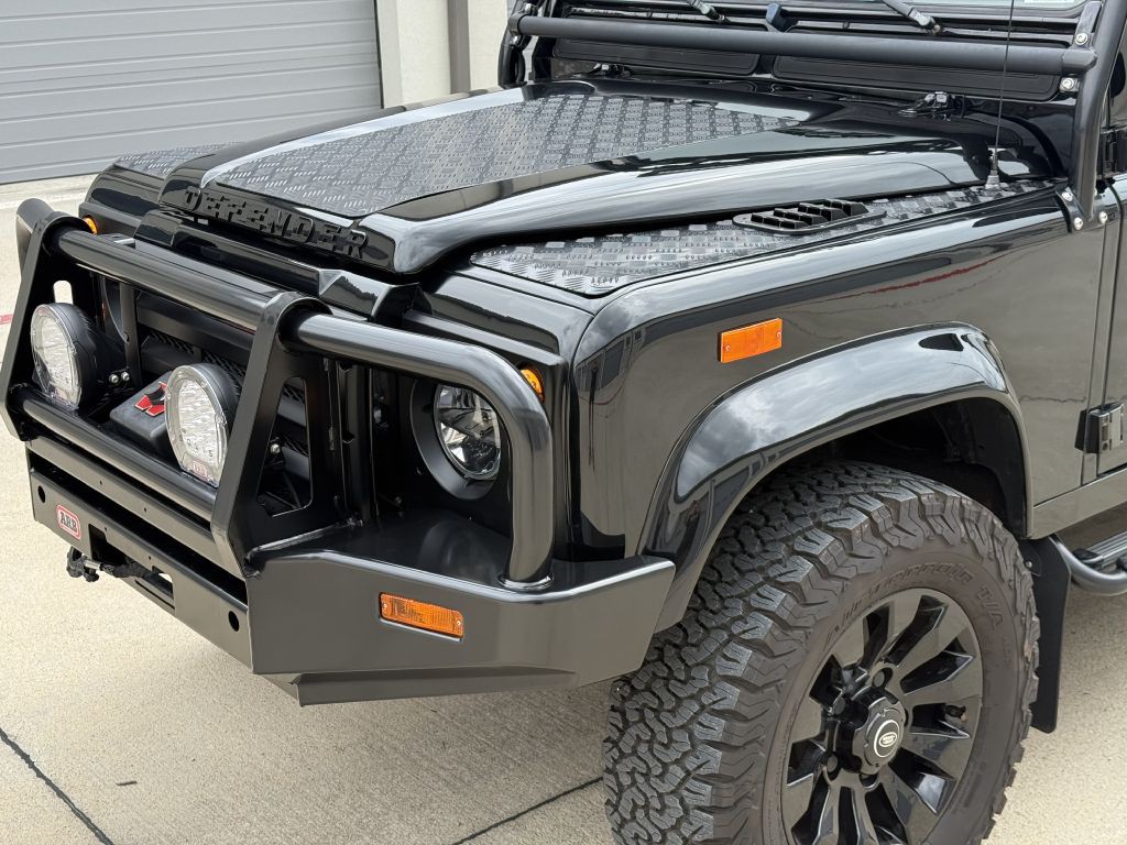 1993 Land Rover Defender Image 4