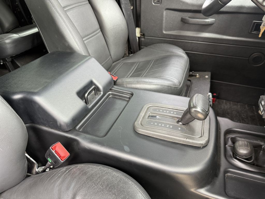 1993 Land Rover Defender Image 19
