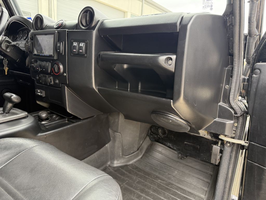 1993 Land Rover Defender Image 20
